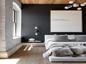 Sala com parede preta